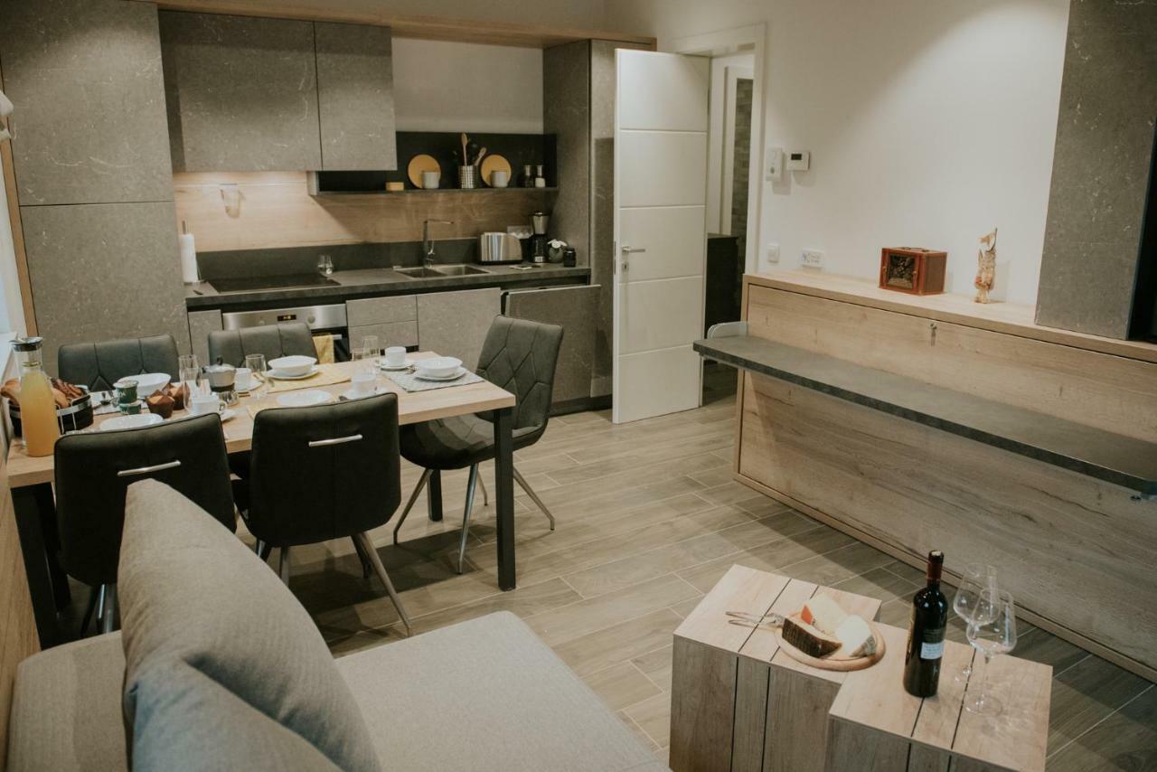 Vila Mojca Apartments Jasna & Jelka 크라니스카고라 외부 사진