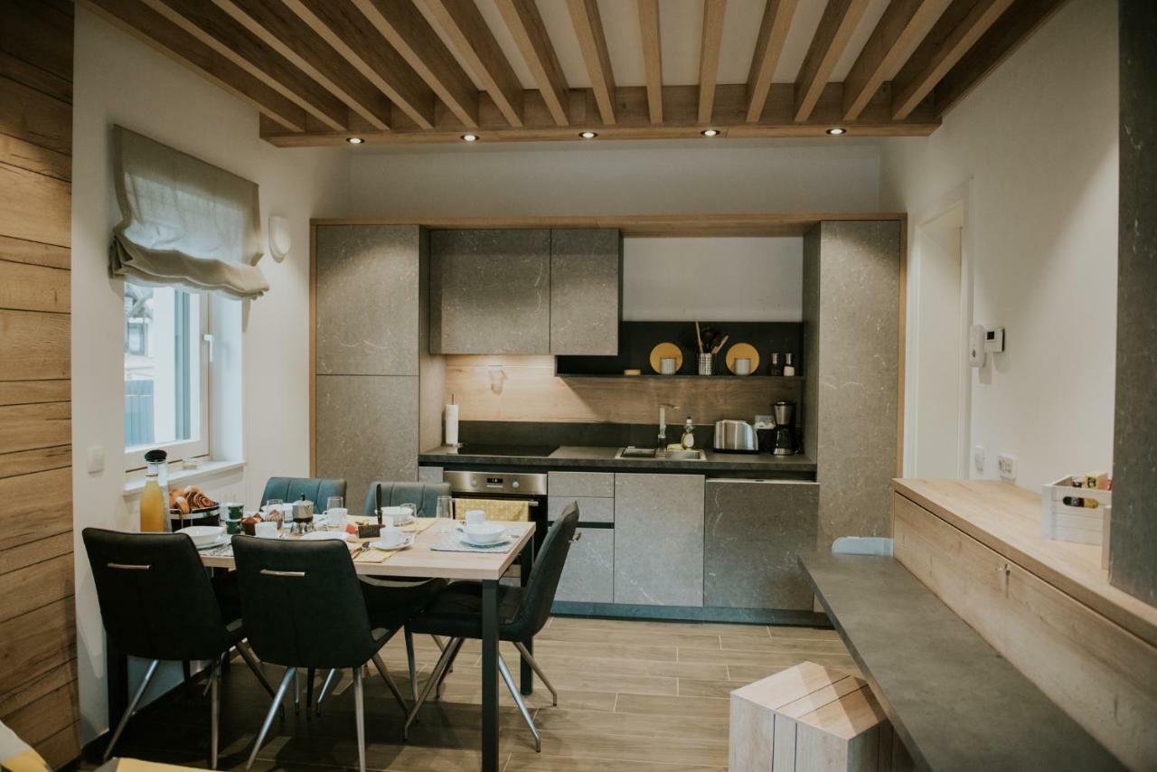 Vila Mojca Apartments Jasna & Jelka 크라니스카고라 외부 사진